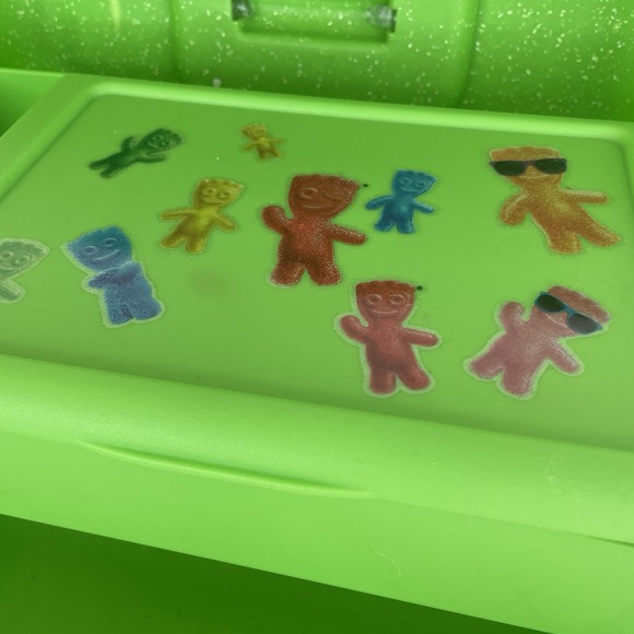 Taste Beauty Sour Patch Kids On The Go Cosmetics Case CABOODLES Palette Make-Up - Picture 11 of 14